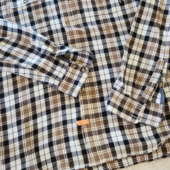 Vans mens flannel button-down - Picture 3 of 6